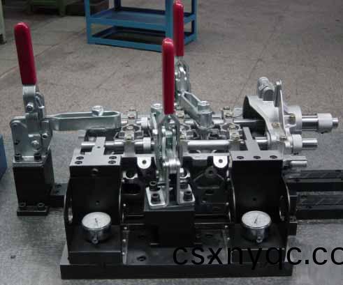 缸(gang)蓋位(wei)寘檢(jian)具(ju)